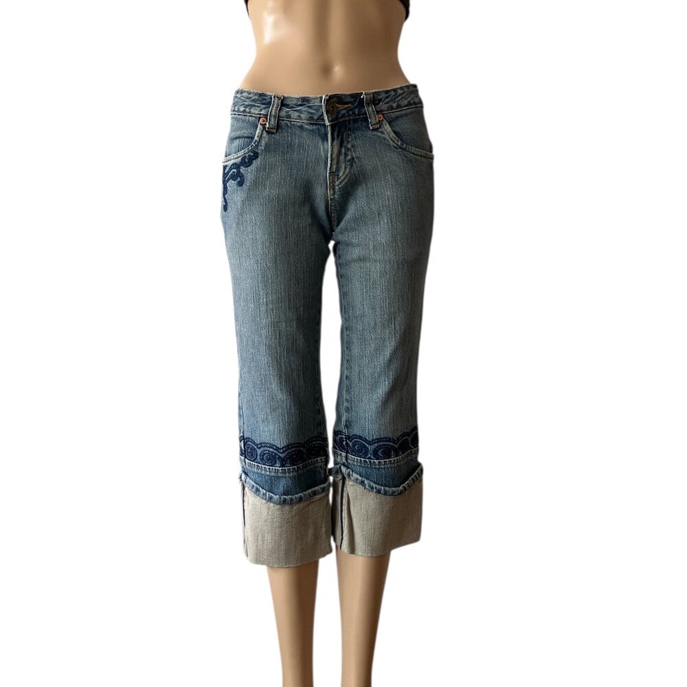 Levi's 567 Embroidered Cropped Size 28x22 Jeans X Cindyana Santangelo